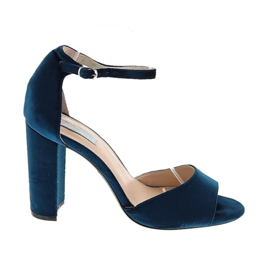 Elegant Blue Velvet Women's Betsy Johnson Heels